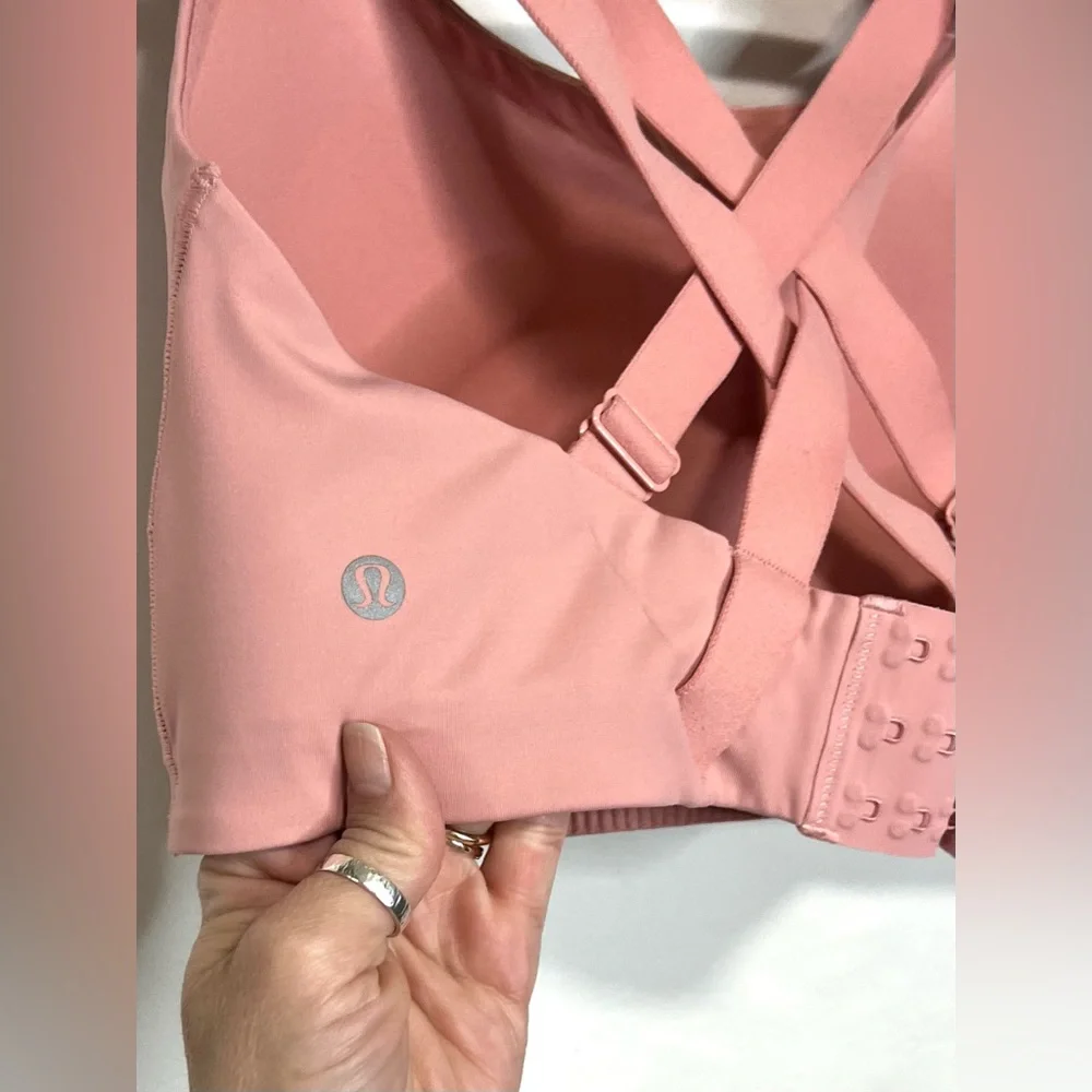 Lululemon Energy Bra High Support B–DDD Cups Activewear Running Yoga Workout Gym